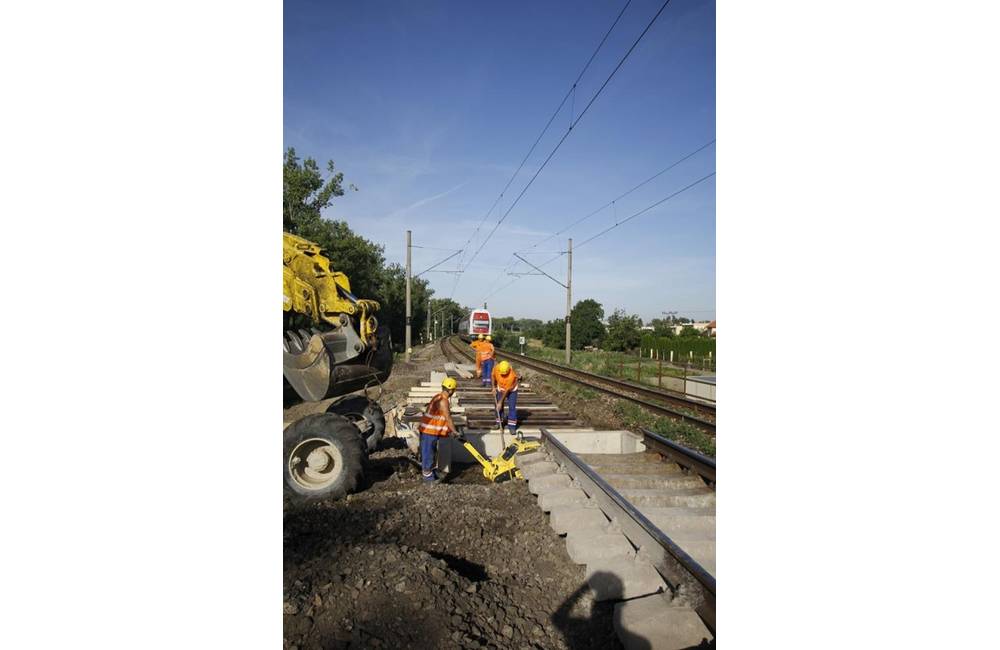 Foto: Železnice SR upozorňujú cestujúcich a vodičov áut na výlukové práce v obciach Brodské a Kúty