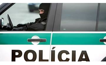 Zlodejov z Červeníka a Šulekova zadržali krátko po ich čine