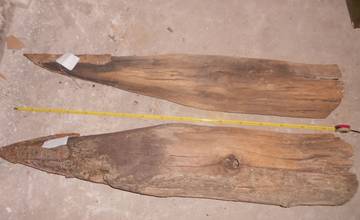 Našiel drevené koly a chcel ich predať za 30 eur, ich hodnota je však 800 eur a mužovi hrozí väzenie