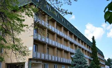 Prenájom ubytovania v bývalých internátoch vo Voderadoch sa skončil, TTSK sa dohodol s nájomcom
