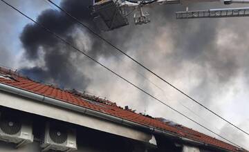 V Červeníku vybuchol kotol v reštaurácii patriacej starostovi. Zasahujú desiatky hasičov