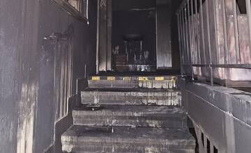 Trnavská nemocnica je opäť v plameňoch. Na mieste zasahujú hasiči