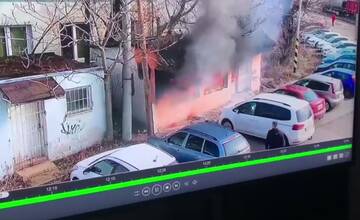 VIDEO: Opustenú budovu v Galante zachvátil požiar. Nachádzal sa v nej človek bez domova