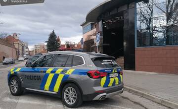 Hlavný ťah z Trnavy na Trstín je uzavretý. Stala sa tam vážna dopravná nehoda