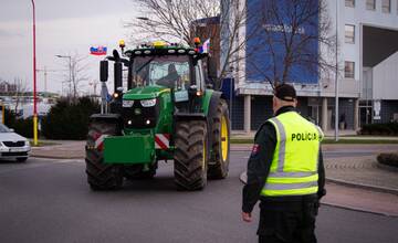 Farmársky protest sa skončil. Trnavskí policajti do ulíc poslali aj antikonfliktný tím