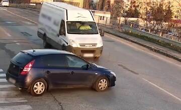 VIDEO: Dopravnú nehodu v Seredi zachytili kamery. Vodič nedal prednosť dodávke