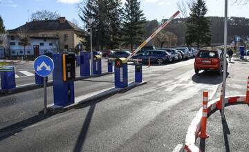 Mesto Piešťany oznámilo odstávku. Na parkovisku nebude fungovať parkovací systém