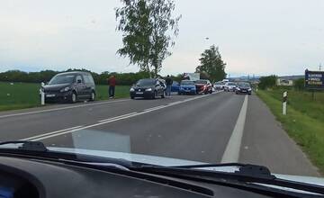 Medzi Skalicou a Holíčom došlo k nehode, začínajú sa tvoriť dlhé kolóny