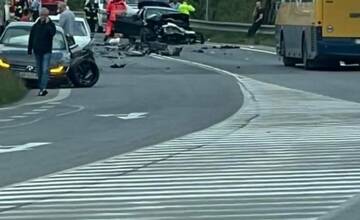 Piatok v znamení nehôd: Za výjazdom z D1 na trase Piešťany - Vrbové sa zrazili 4 autá, tvoria sa kolóny
