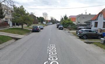 Rekonštrukcia Seredskej ulice v Modranke: Bezpečnejšia doprava vďaka ostrovčekom a novým chodníkom