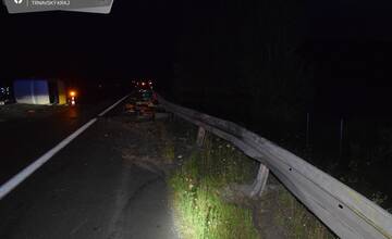 FOTO: Zakliaty diaľničný úsek. Pri Piešťanoch sa v priebehu 15 minút odohrali dve vážne nehody