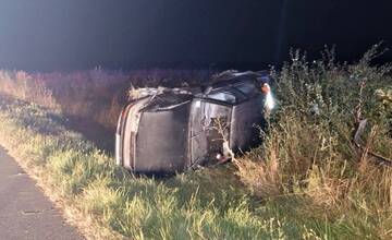 Tragická nehoda v Dunajskej Strede. Napriek snahe okoloidúcich záchranárov prišiel o život iba 17-ročný šofér