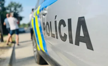 Muža, ktorý v Dunajskej Strede hrozil podpálením redakcie miestneho média, obvinili. Hrozí mu pobyt vo väzení