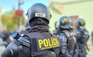 Polícia posilňuje hliadky v Dunajskej Strede pred rizikovým zápasom, obmedzená bude aj doprava