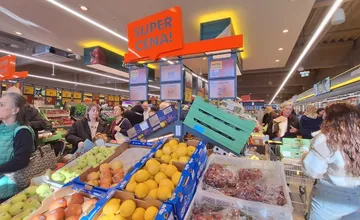 Nezvyčajná akcia Biedronky, pri nákupe uzná aj vernostné karty iných obchodov a ponúkne zľavu