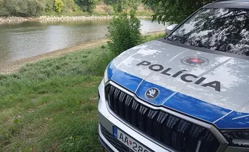 Tragédia v rieke Váh, v obci Šúrovce pri Trnave sa počas kúpania utopili dvaja mladí muži