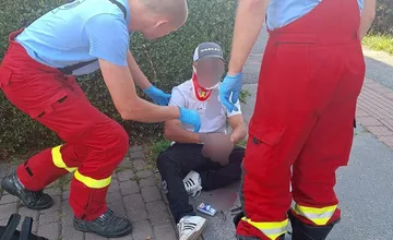 Nehoda v Trnave, pri ktorej autobus zrazil chodca, mohla skončiť tragicky. V pravej chvíli zasiahla policajtka v civile