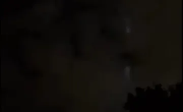 VIDEO: Trnavčanku večer prekvapili záhadné svetlá na oblohe. Padli žarty o ufónoch ale čo to v skutočnosti bolo?