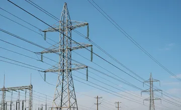 Dopravná ulica v Piešťanoch bude v utorok bez prúdu, pripravte sa na plánovaný výpadok, ostanete aj bez internetu