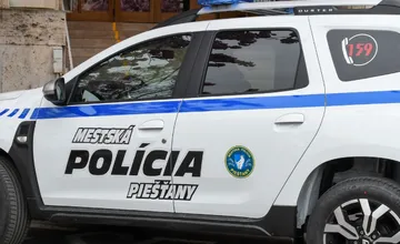 Neznámy cyklista v Piešťanoch napadol muža nožom, pátra po ňom polícia