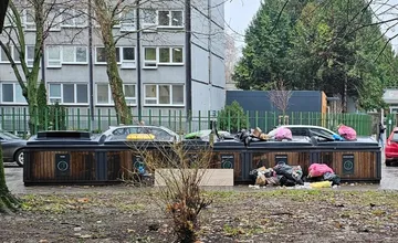 Trnavu trápia preplnené stojiská, problém sa týka hlavne týchto lokalít. Kedy tu boli naposledy smetiari?