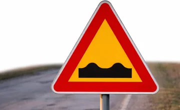 Obchvat pri Trnave sa mení na tankodrom. Vodiči varujú pred nebezpečnou situáciou na II/504