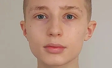 Stratil sa 17-ročný Tadeáš z Piešťan, má kývavú chôdzu a zajakáva sa. Nevideli ste ho?