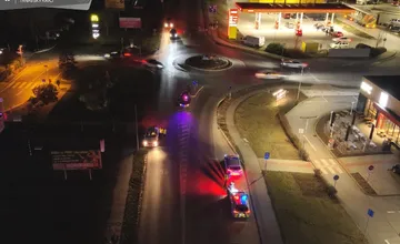 FOTO: Polícia zasiahla proti nelegálnemu tuning zrazu v Trnave, popri 14 priestupkoch zadržala aj vodičáky