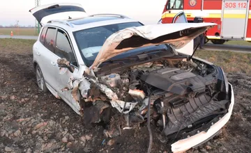 FOTO: V štyroch okresoch Trnavského kraja bol víkend plný nehôd, viacero ľudí skončilo v nemocnici