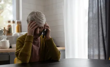 Organizovaná skupina čelí obžalobe za podvody na senioroch po celom Slovensku. Obrali ich o vyše štvrť milióna eur