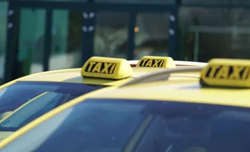V Piešťanoch vzniklo napätie medzi miestnymi taxikármi a šoférom Boltu, bizarnú situáciu opísala obyvateľka