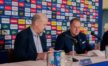 Masívna razia v českom futbale. Desiatky zadržaných, vyšetrovanie zasiahlo aj najvyššiu ligu