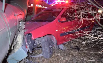 FOTO: Polícia pátra po neznámom aute pri Červeníku, vodička po nehode skončila v nemocnici, vinník z miesta ušiel