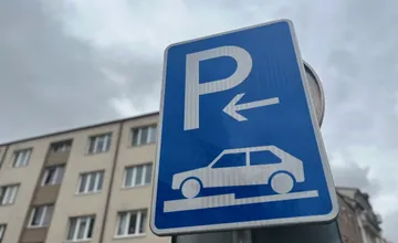 Vodičov v Piešťanoch čakajú o pár dní nové pravidlá parkovania a rozšírené zóny. Novinky pocítia rezidenti i návštevníci