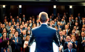 VIDEO: Progresívne Slovensko malo v Trnave snem. Michal Šimečka na ňom obhájil svoju funkciu predsedu hnutia