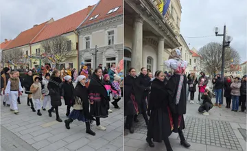 VIDEO: Trnava sa cez víkend zaplnila jarnými tradíciami. Morenovanie, Letečkovanie a folklór priniesli Kvetnú nedeľu