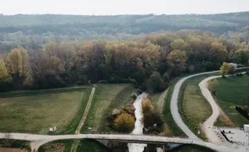Cyklisti z Hlohovca sa dočkajú, Hlohovec a Sereď spojí bezpečný 7,6 km dlhý úsek po hrádzi Váhu