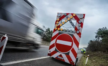 AKTUALIZOVANÉ: Diaľnica D1 v smere z Trnavy do Bratislavy je už otvorená, podarilo sa to skôr než sa očakávalo
