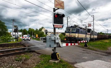 Rušňovodič posiela odkaz bežkyni, ktorá mu pri Dunajskej Strede skoro skočila pod vlak, zľakli sa aj okoloidúci