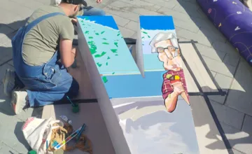 FOTO: Hlavná ulica v Trnave sa opäť zmenila na ateliér. Vznikol nový hastag #TRNAVA