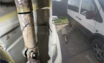 Piešťanka si na stanici našla auto na zdviháku, niekto jej chcel odpíliť katalyzátor. Niektorí oň už prišli