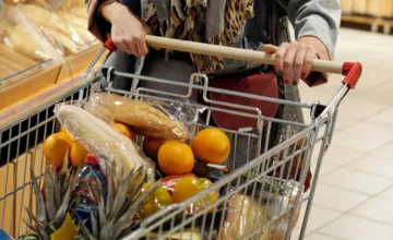 Májové sviatky menia otváracie hodiny reťazcov. Niektoré obchody ostávajú otvorené, kde si v Trnave a okolí nakúpite?