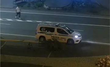 VIDEO: Opitý muž udrel policajta v Senici: Hliadka ho spacifikovala a skončil v putách