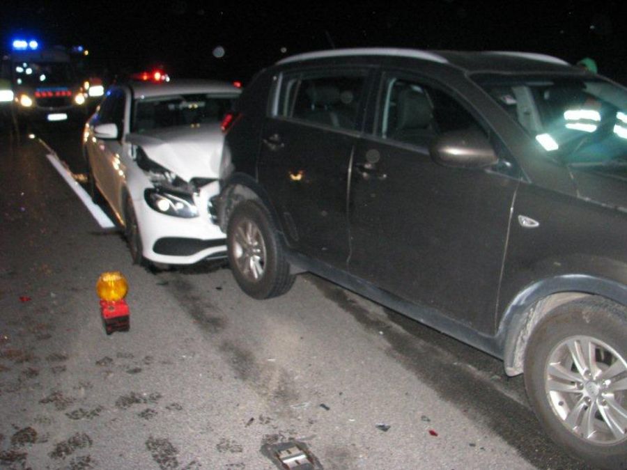 Vodiči podcenili bezpečnostné vzdialenosti medzi vozidlami, reťazová nehoda spôsobila kolóny, foto 2