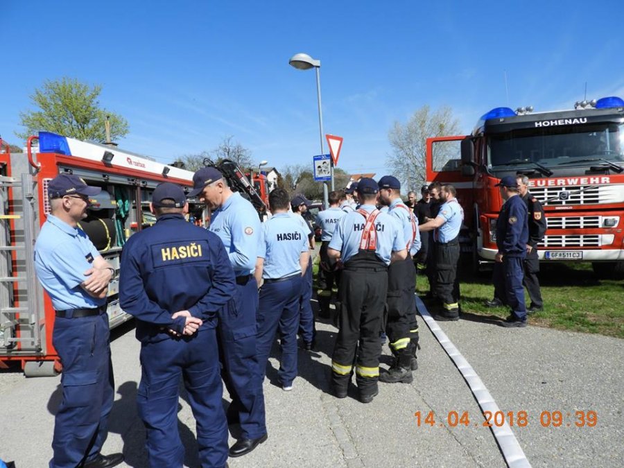 Hasiči z Trnavy a Kútov boli na medzinárodnom cvičení zásahov pri škodlivých látkach v Rakúsku, foto 20