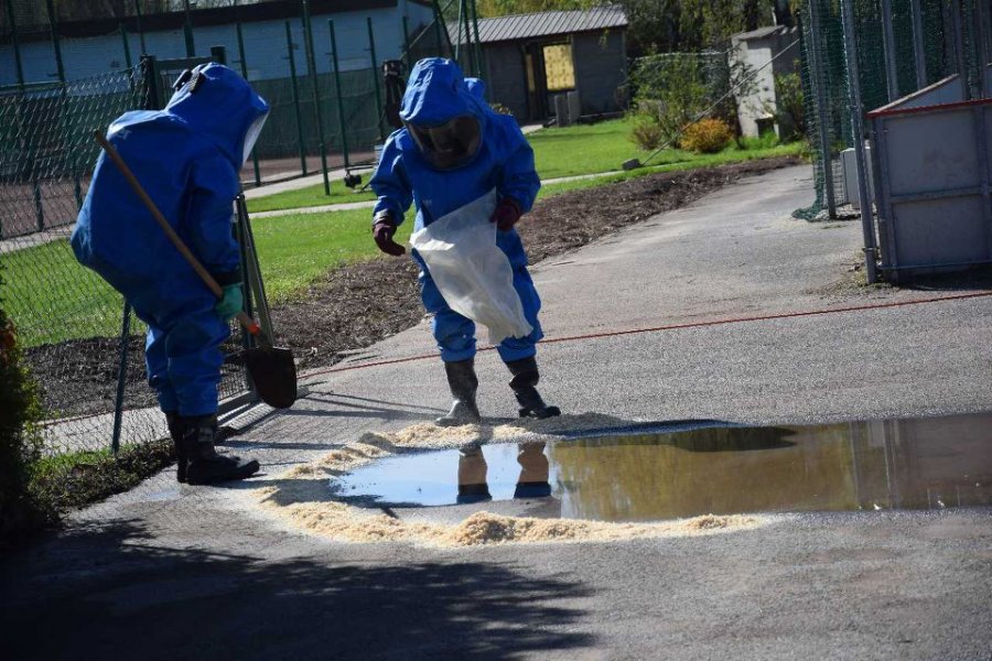 Hasiči z Trnavy a Kútov boli na medzinárodnom cvičení zásahov pri škodlivých látkach v Rakúsku, foto 26