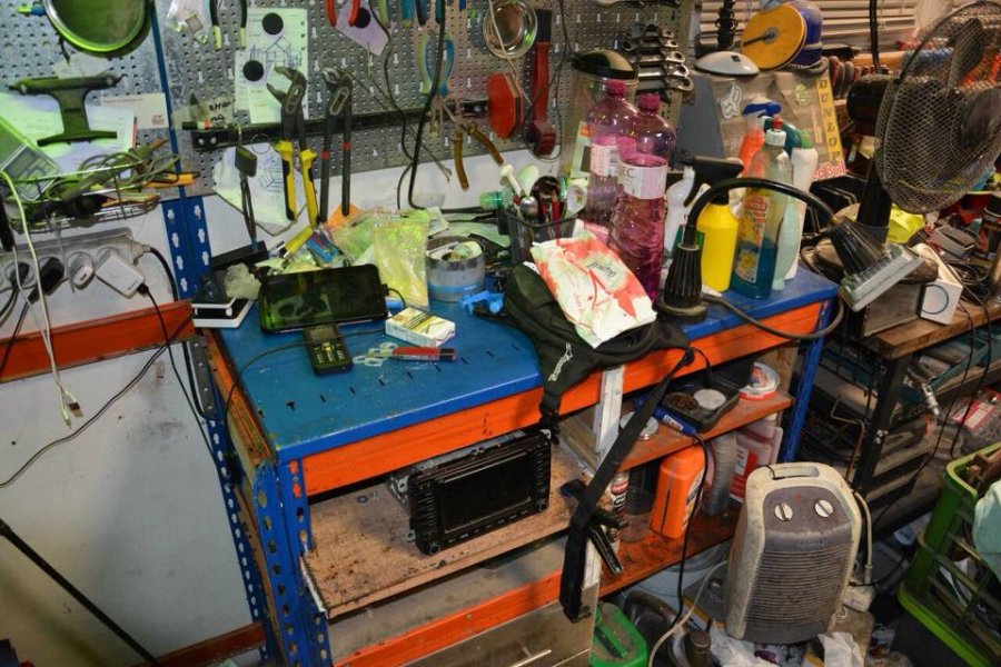 Pri Zavare a Majcichove prebehlo odovzdávanie drog, obchod prekazila NAKA a policajti z KR PZ Trnava, foto 9