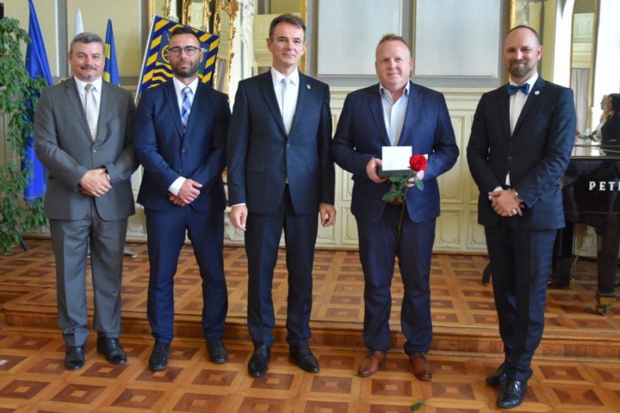 Predstavitelia Trnavského kraja ocenili osobnosti a kolektívy z oblasti zdravotníctva, foto 6