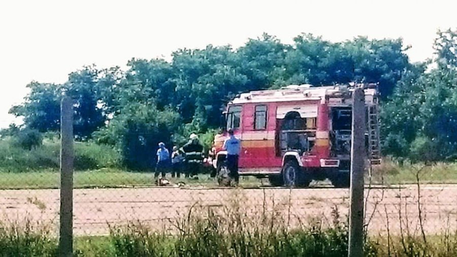 Na letisku v obci Boleráz sa konalo cvičenie hasičov, ktorí trénovali zásah pri páde lietadla, foto 7