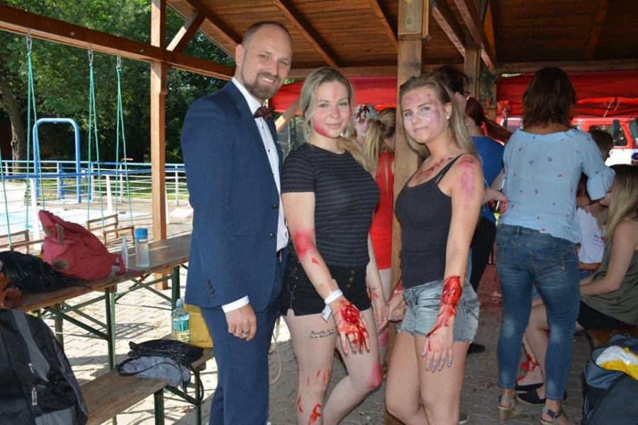 Na letisku v obci Boleráz sa konalo cvičenie hasičov, ktorí trénovali zásah pri páde lietadla, foto 13